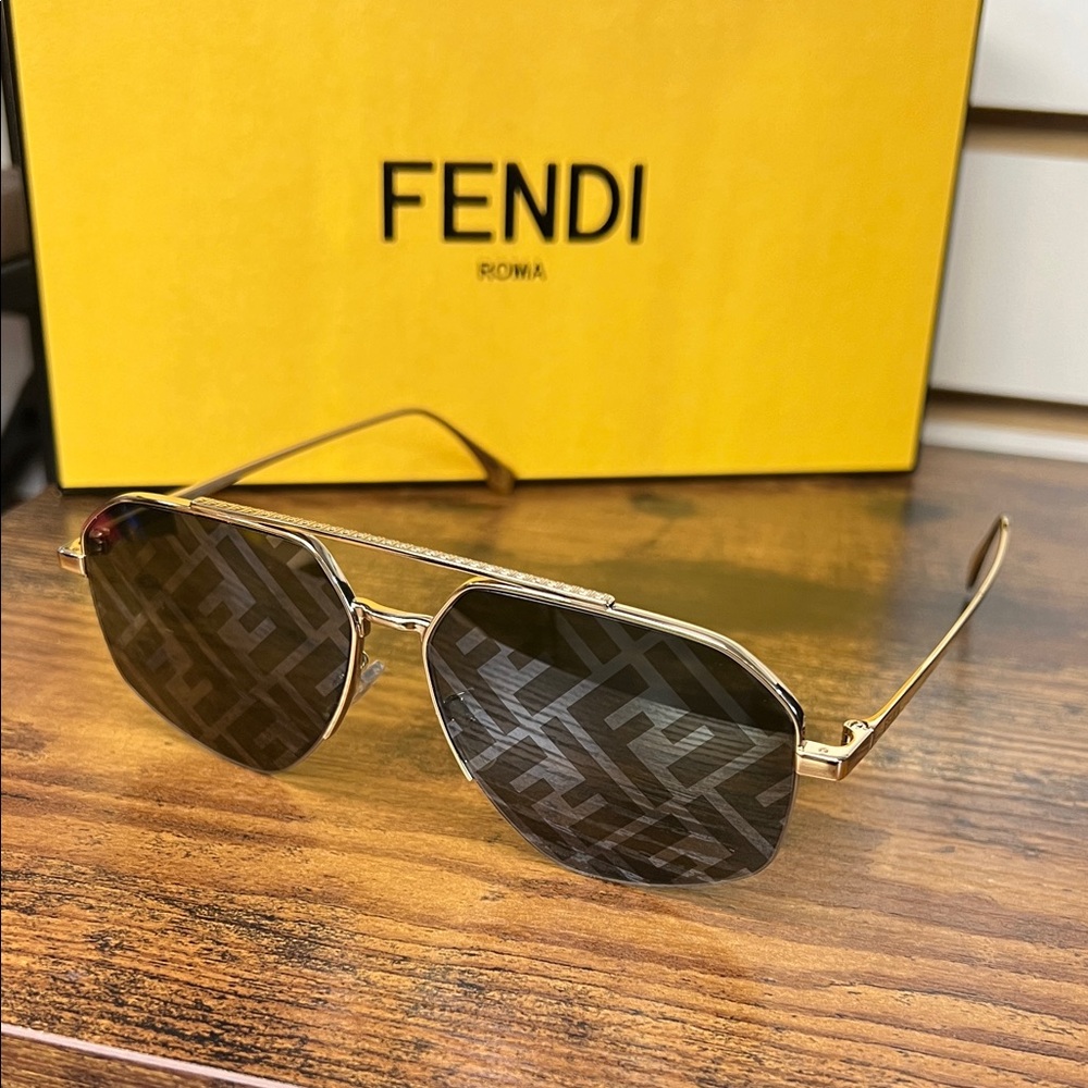 Fendi Gold and Black Women's Sunglasses